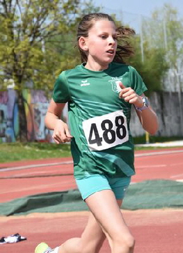 180420260079 Lia Hammer 2000m