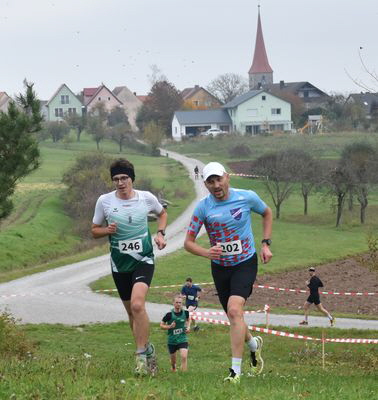 261020240252  Spitze Langstrecke