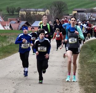 040420260702 Spitze Kurz und Knackig